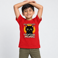 Que Interesante, Cuéntame Menos - Playera NIÑO, vista frontal con modelo 2